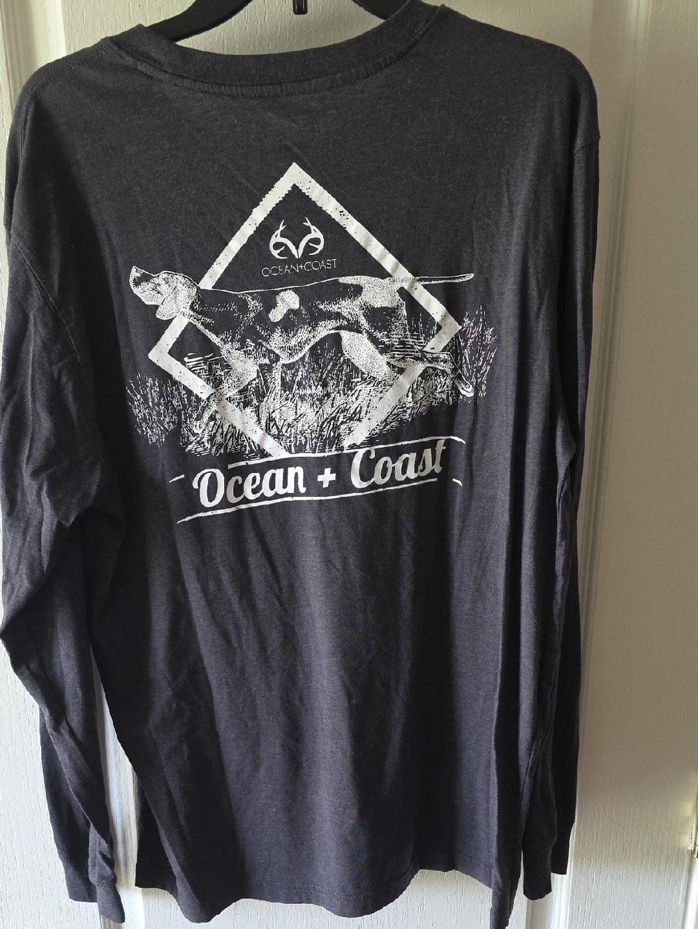 Ocean + Coast Men's Black Long-Sleeve Graphic Tee
